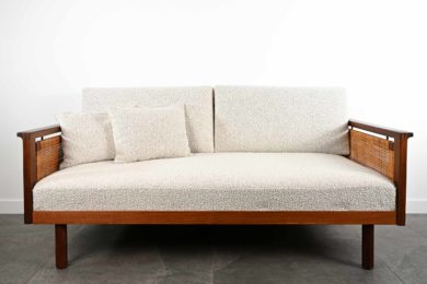 danish modern mid century vintage teck palissandre rio années 50 années 60 années 70 mobilier meuble ancien danois danemark scandinave maison nordik paris meubles décoration design éditeur designer Illum Wikkelsø canapé lit en teck couchage assise re-tapissée lit d'appoint scandinave