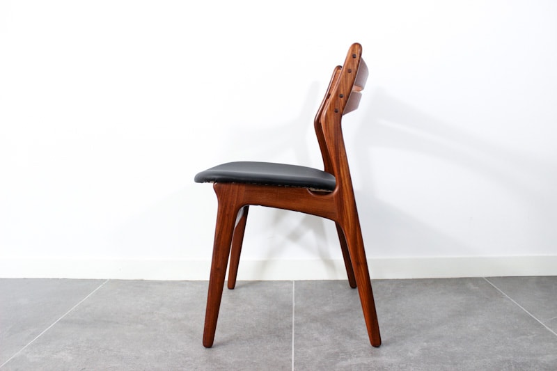 chaise-table-teck-erik-buch-maison-nordik-MNC545.4