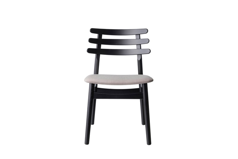 chaise-J48-noir-poul-m-volther-fdb-maison-nordik.7