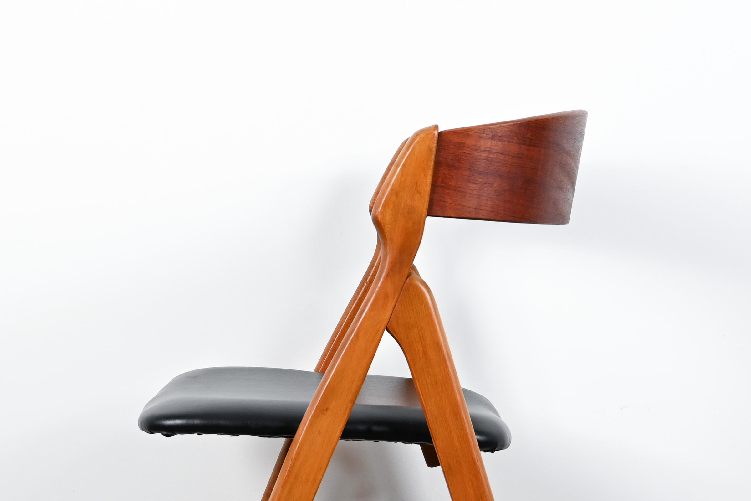 4 Chaises de Table ‘Henning Kjaernulf’