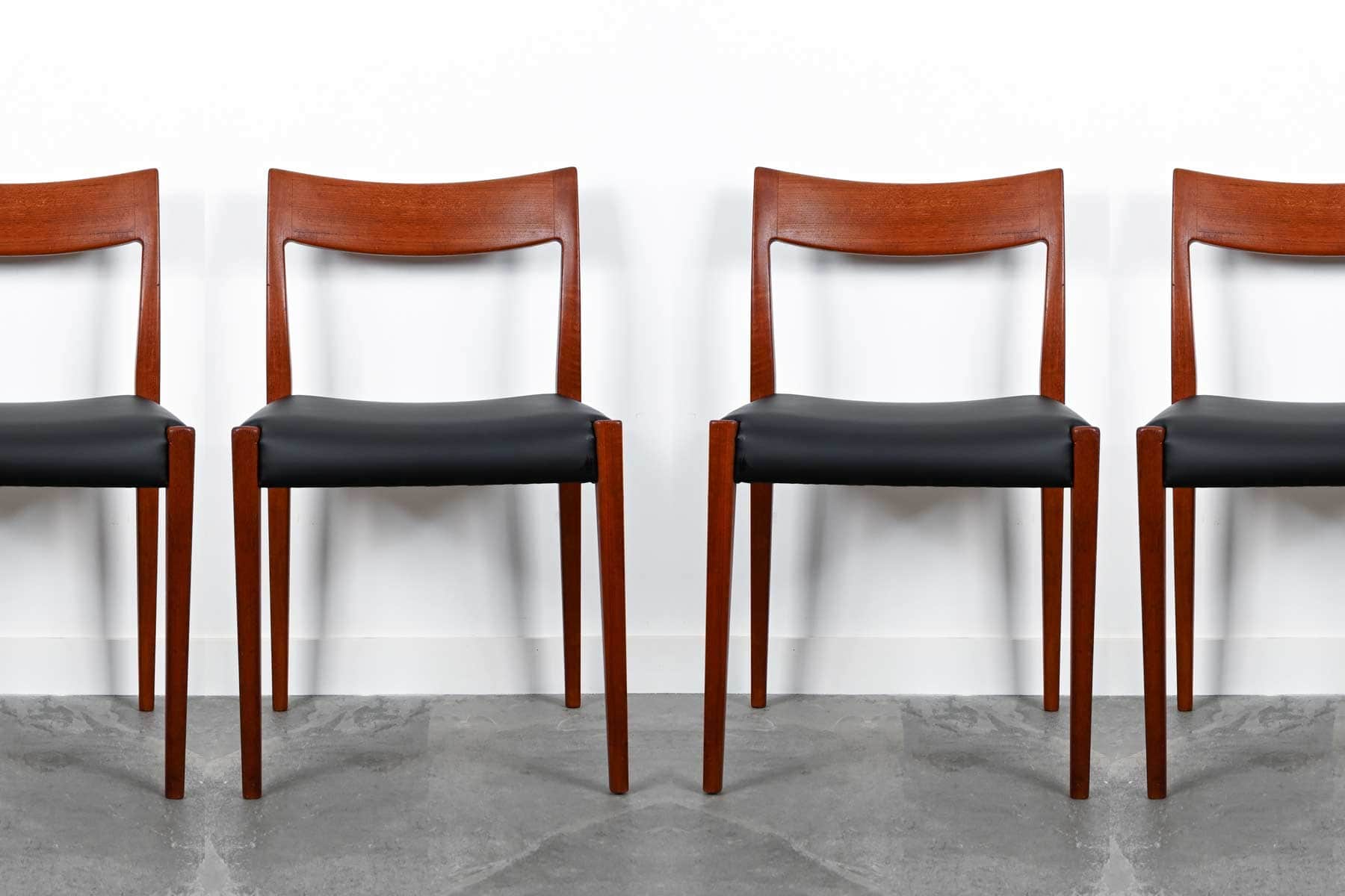 6 Chaises de Table ‘Nils Jonsson’