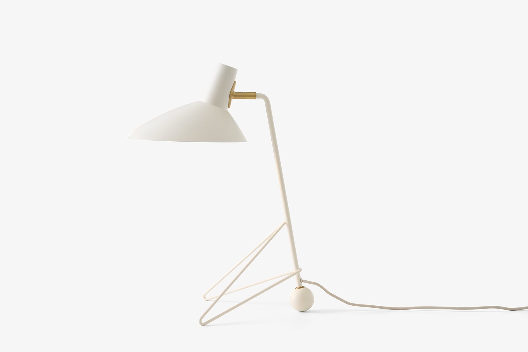 Lampe de Table modèle: ‘Tripod’