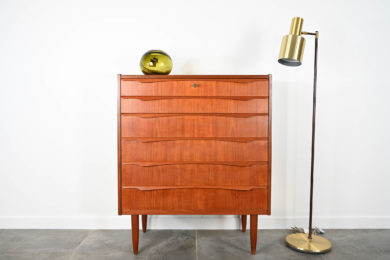 danish modern mid century vintage teck palissandre Rio années 50 années 60 années 70 mobilier meuble ancien danois Danemark scandinave maison nordik Paris meubles décoration design éditeur designer commode 6 tiroirs en teck chiffonier meuble de rangement à tiroirs