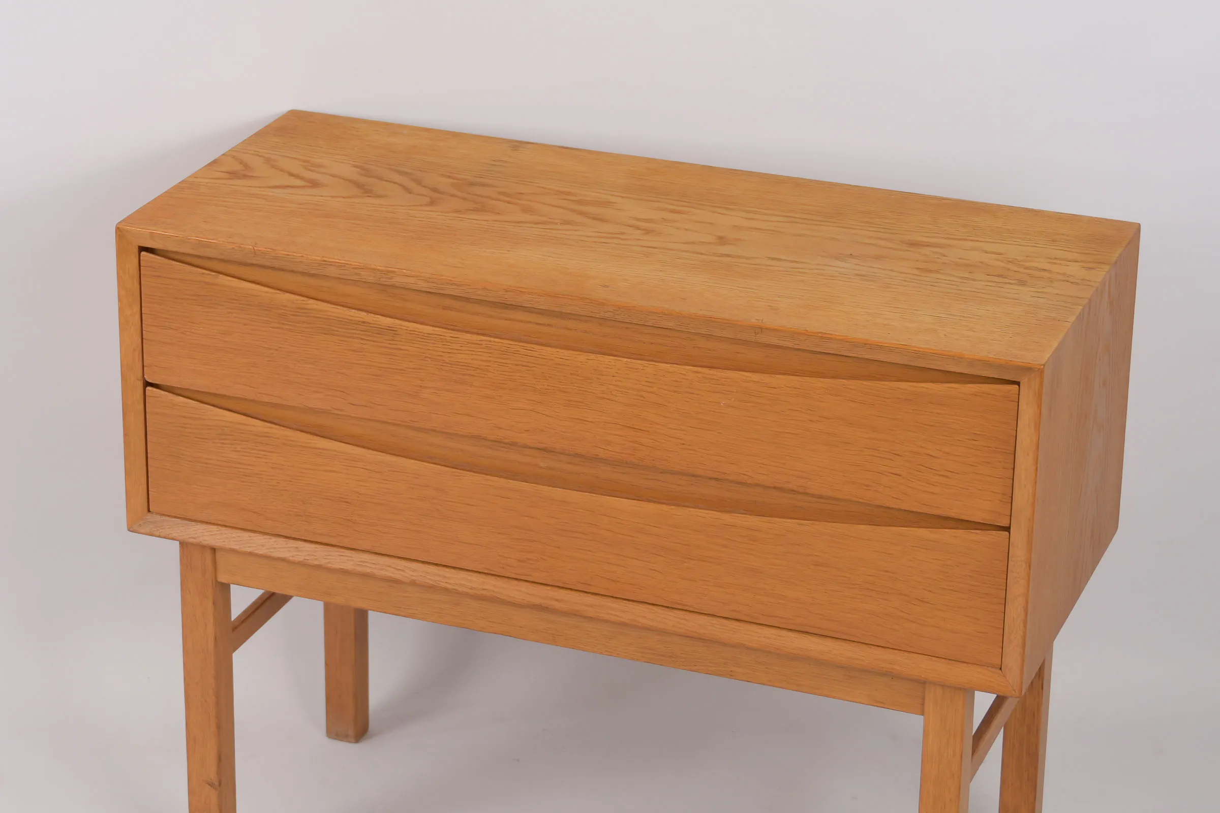 Commode 2 Tiroirs en Chêne