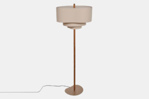 danish modern mid century vintage teck palissandre rio années 50 années 60 années 70 mobilier meuble ancien danois Danemark scandinave maison nordik paris meubles décoration design éditeur designer marque Market Set lampadaire modèle Pebble lampe de pied en bois et tissu luminaire éclairage