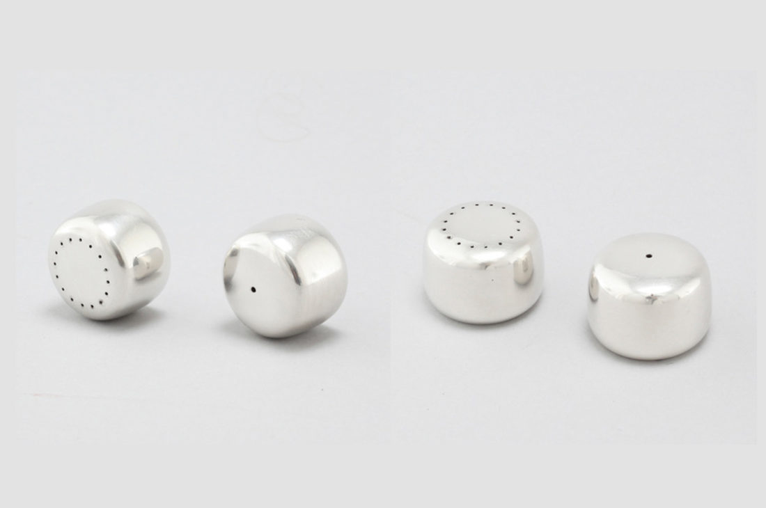 danish modern mid century vintage teck palissandre rio années 50 années 60 années 70 mobilier meuble ancien danois Danemark scandinave maison nordik paris meubles décoration design éditeur Georg Jensen designer Henning Koppel sel et poivre en acier inoxydable