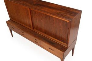 danish modern mid century vintage teck palissandre rio années 50 années 60 années 70 mobilier meuble ancien danois danemark scandinave maison nordik paris meubles décoration design éditeur designer Kai Kristiansen buffet en palissandre de Rio meuble de rangement bahut placard