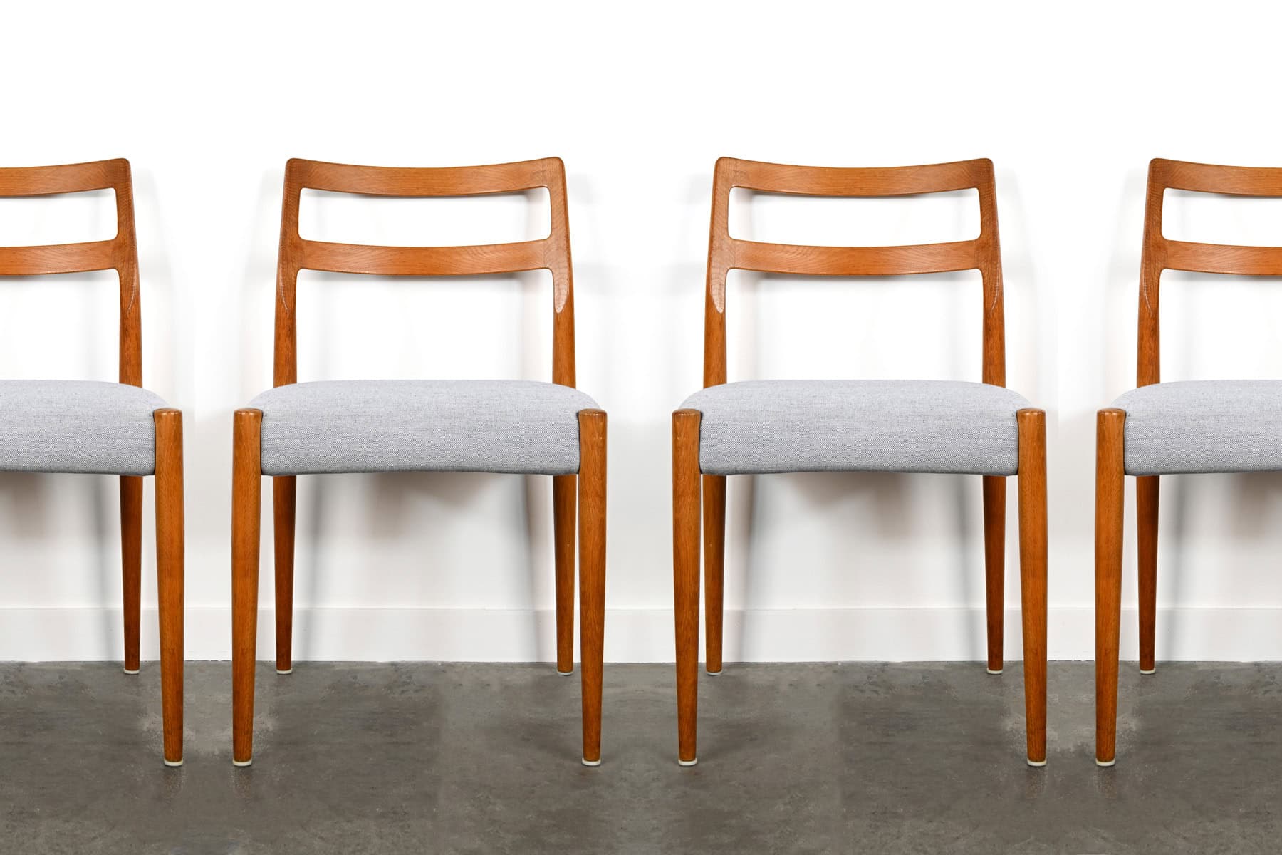 4 Chaises de Table en Chêne ‘Johannes Andersen’