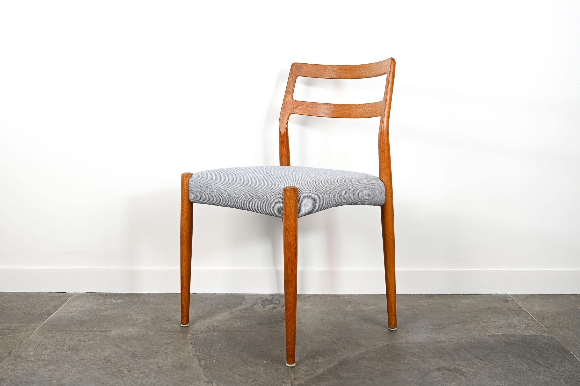 4 Chaises de Table en Chêne ‘Johannes Andersen’