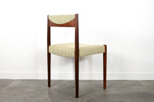 danish modern mid century vintage teck palissandre rio années 50 années 60 années 70 mobilier meuble ancien danois danemark scandinave maison nordik paris meubles décoration design éditeur designer 6 chaises de table en teck assises re-tapissées chaise assise chaise table à manger