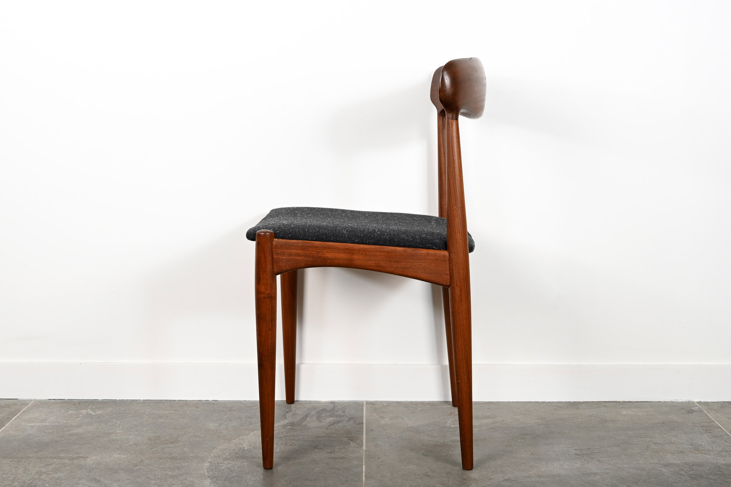 6 Chaises en Teck ‘Johannes Andersen’