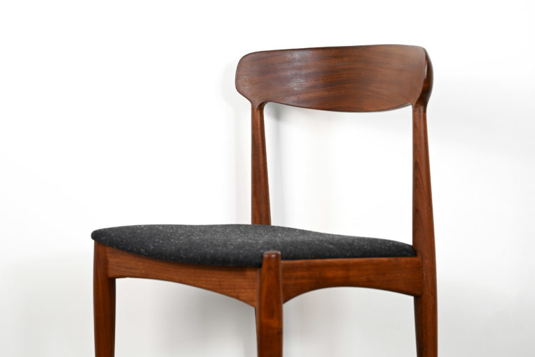 6 Chaises en Teck ‘Johannes Andersen’