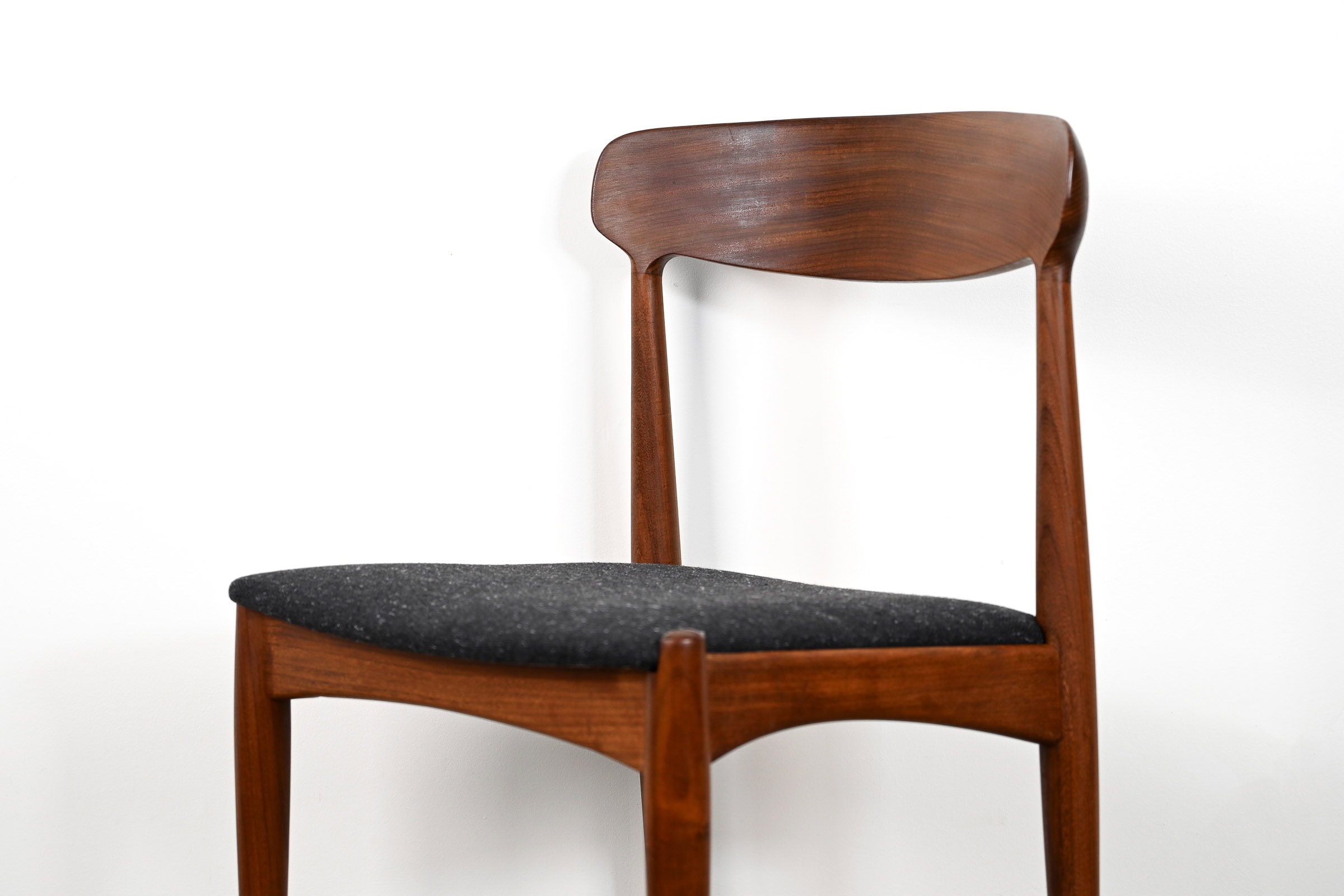 6 Chaises en Teck ‘Johannes Andersen’