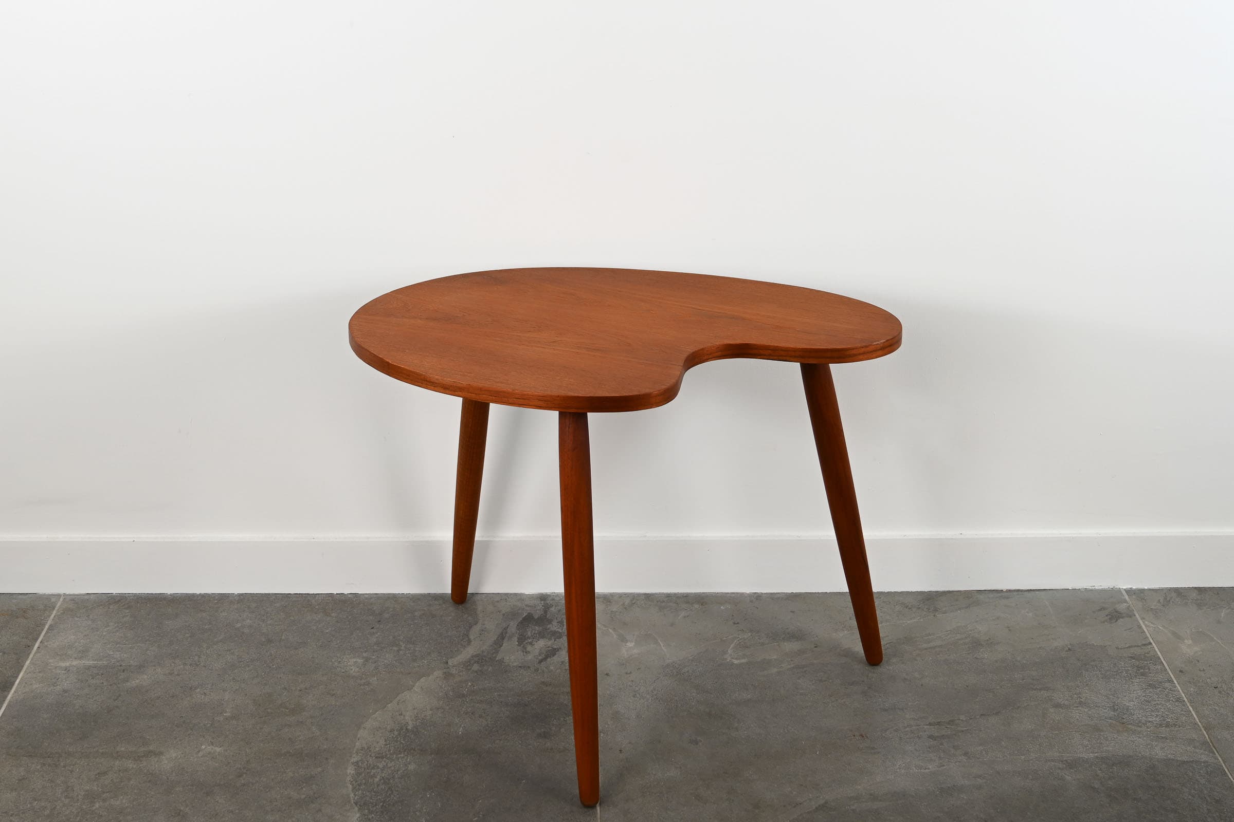 2 Tables d’appoints en Teck