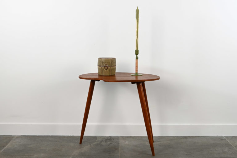 2 Tables d’appoints en Teck