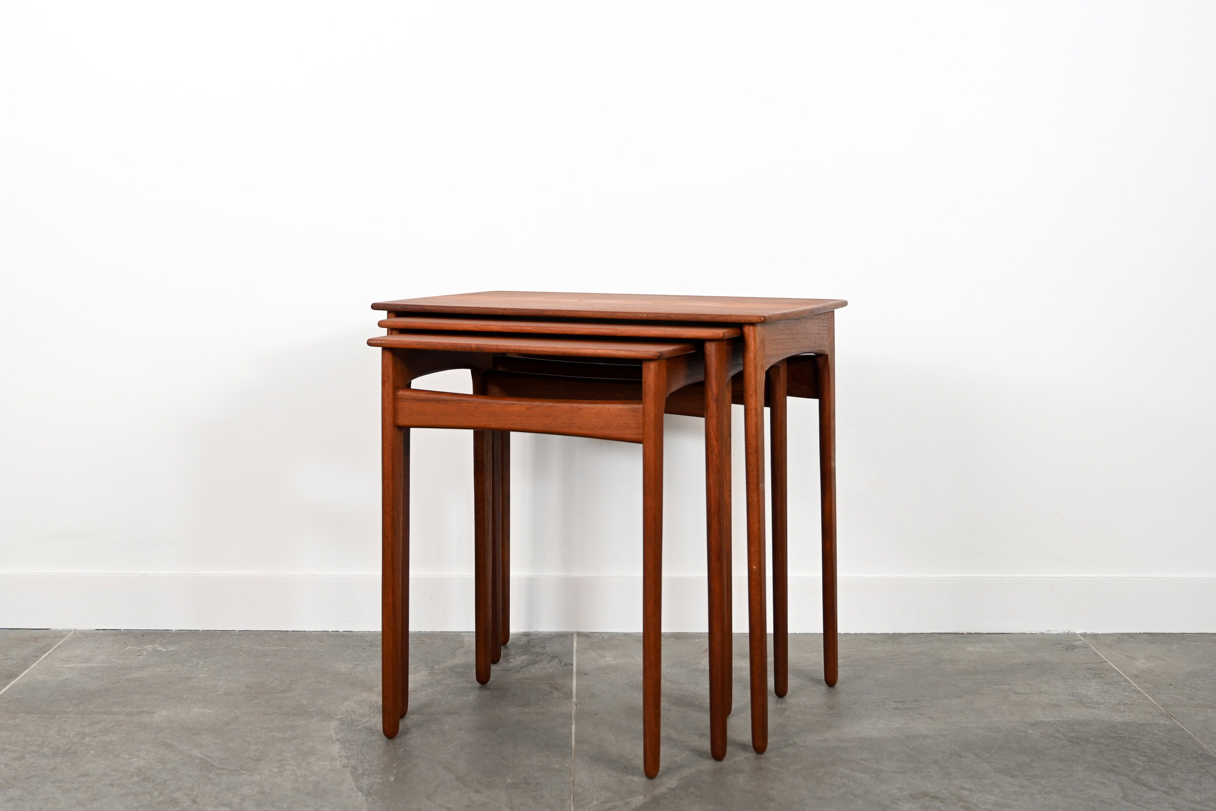 3 Tables Gigognes en Teck