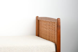 danish modern mid century vintage teck palissandre rio années 50 années 60 années 70 mobilier meuble ancien danois danemark scandinave maison nordik paris meubles décoration design éditeur designer Lit une personne structure en teck / Daybed assise re-tapissée lit de jour