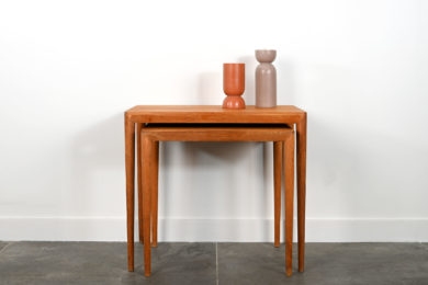 danish modern mid century vintage teck palissandre rio années 50 années 60 années 70 mobilier meuble ancien danois danemark scandinave maison nordik paris meubles décoration design éditeur designer Severin Hansen 2 tables gigognes en chêne tables d'appoints bout de canapé coffee table