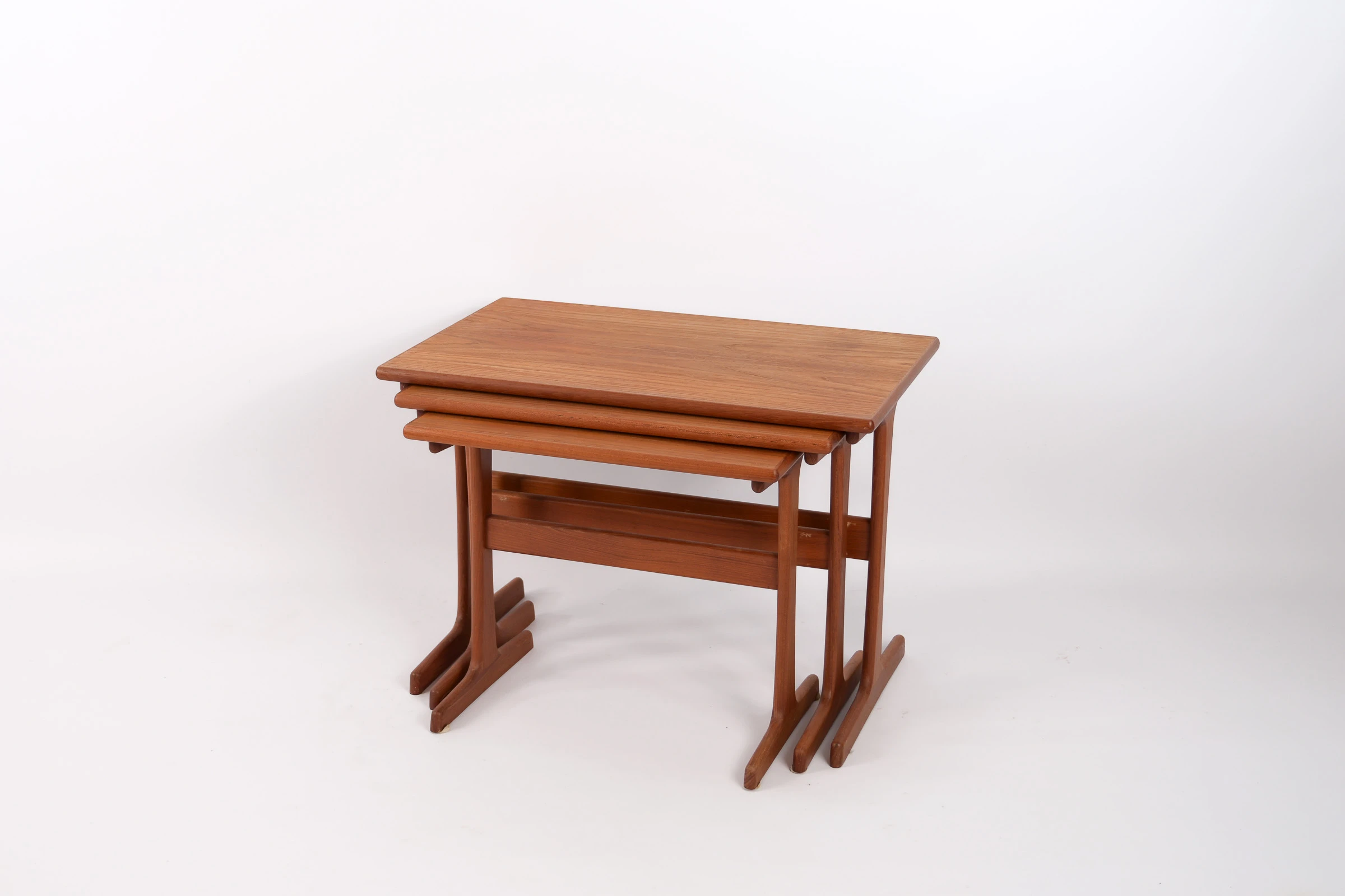 3 Tables Gigognes en Teck ‘Kai Kristiansen’
