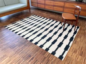 danish modern mid century vintage teck palissandre rio années 50 années 60 années 70 mobilier meuble ancien danois danemark scandinave maison nordik paris meubles décoration design éditeur designer tapis décoratif