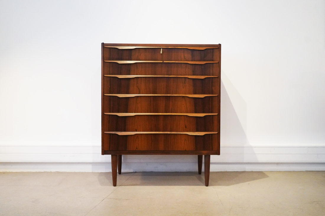 danish modern mid century vintage teck palissandre rio années 50 années 60 années 70 mobilier meuble ancien danois danemark scandinave maison nordik paris meubles décoration design éditeur designer commode 6 tiroirs en palissandre de Rio meuble de rangement à tiroirs