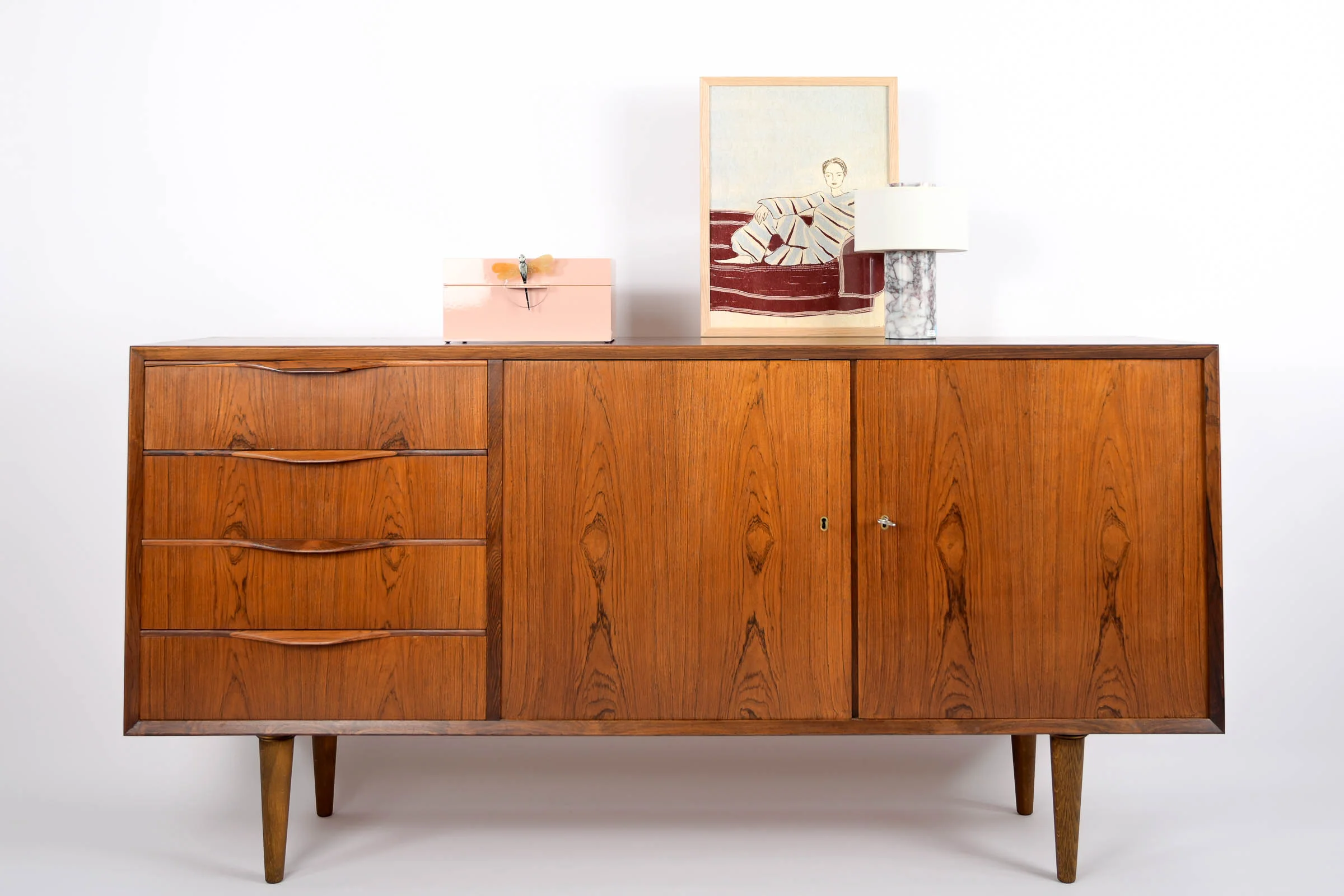 danish modern mid century vintage teck palissandre rio années 50 années 60 années 70 mobilier meuble ancien danois danemark scandinave maison nordik paris meubles décoration design éditeur designer Erling Torvitz enfilade en palissandre de Rio meuble de rangement bahut meuble tv console
