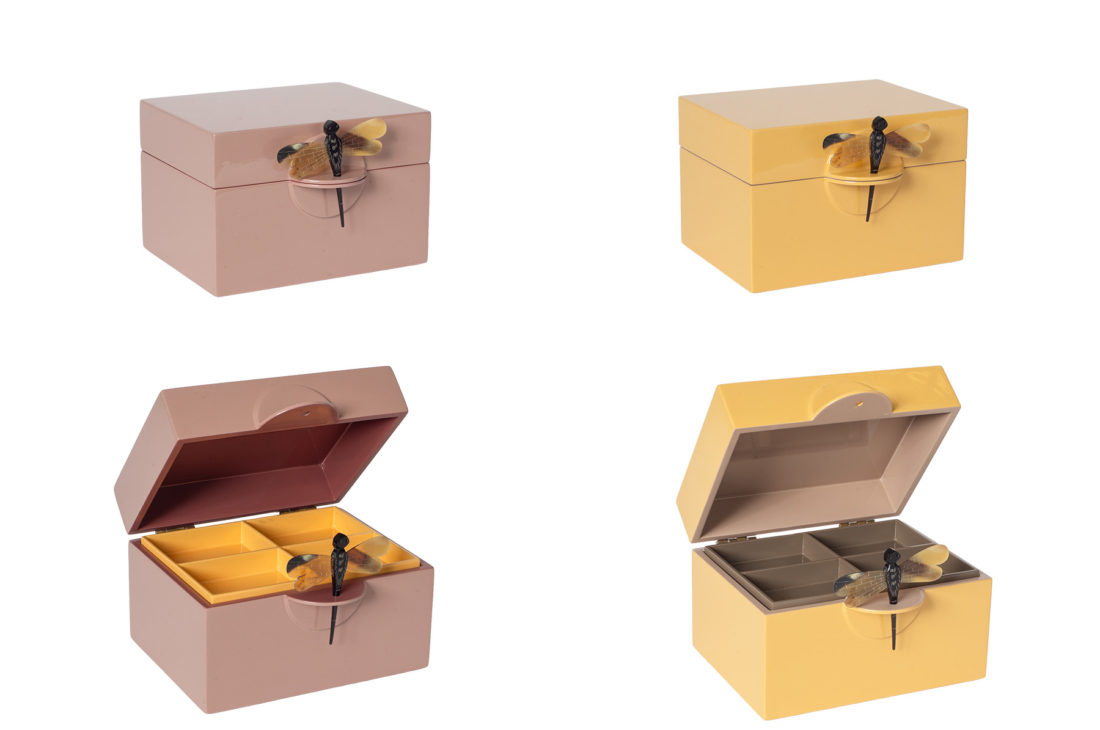 danish modern mid century vintage mobilier en teck palissandre Rio années 50 années 60 années 70 mobilier meuble ancien danois Danemark scandinave maison nordik paris meubles décoration design nordique éditeur designer marque Oi Soi Oi boite à bijoux Dragonfly en bois laqué 3 tailles et plusieurs coloris au choix