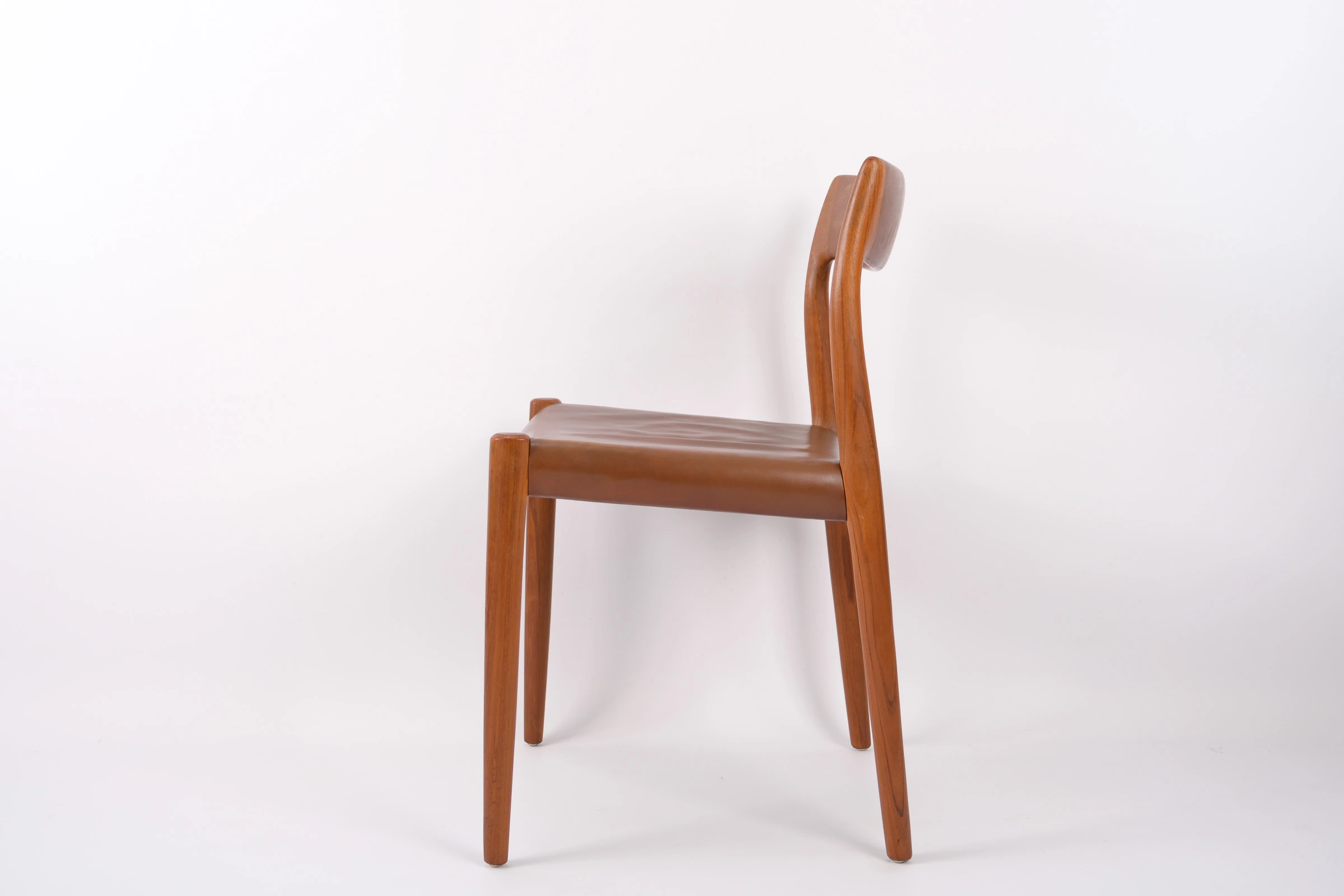 4 Chaises en Teck ‘Niels O. Møller’