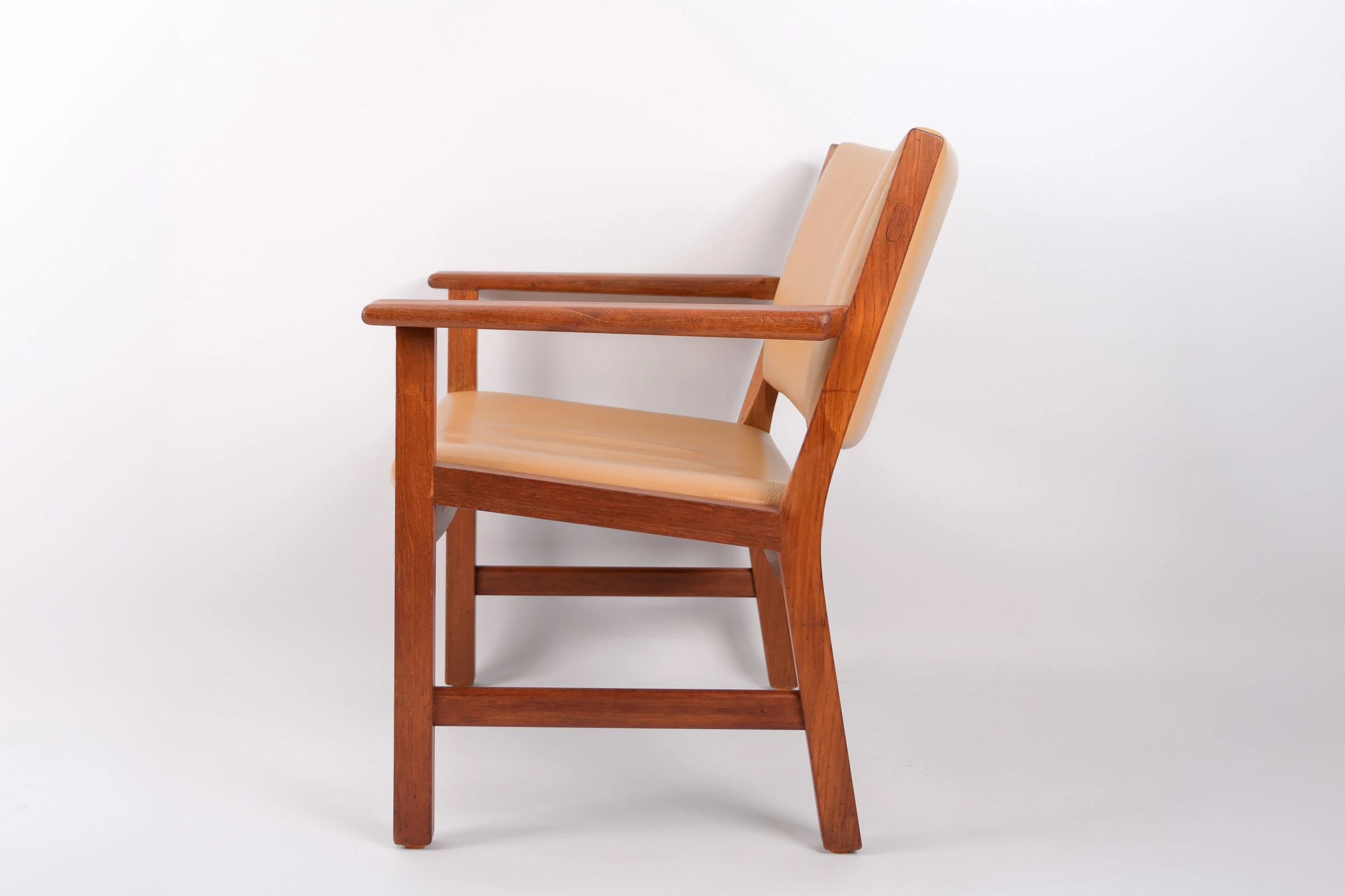 2 Fauteuils en Teck ‘Hans J Wegner’