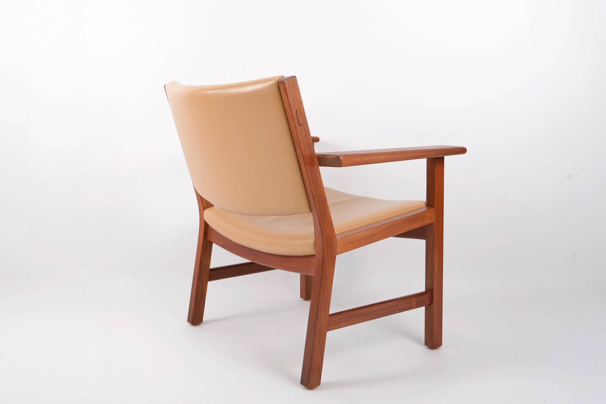 2 Fauteuils en Teck ‘Hans J Wegner’