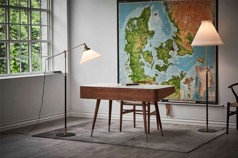 Lampadaire Modèle '351' </br>Marque: 'Le Klint' – Image 3