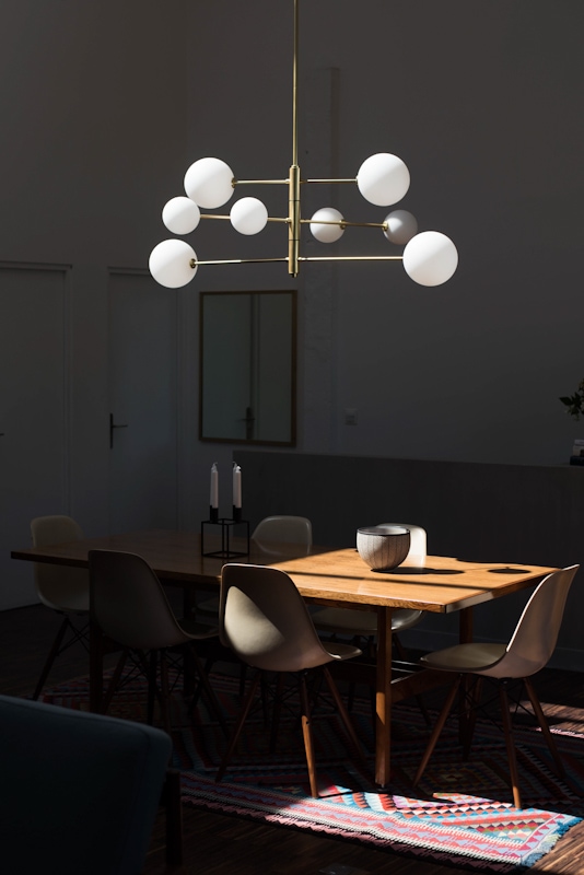 Suspension Modèle ‘Atom’</br>en Acier Doré & Opaline – Image 6
