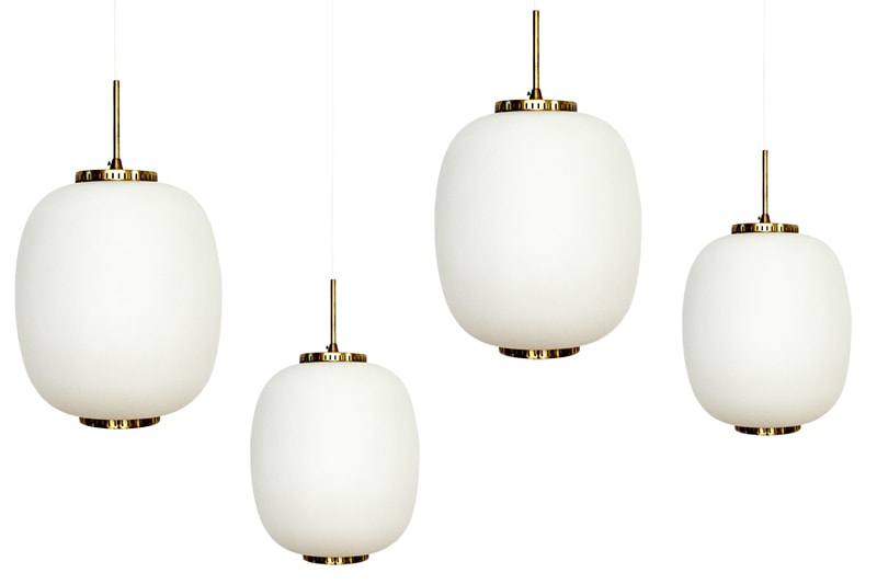 Suspensions 'Kina' en Opaline</br>Designer: 'Bent Karlby'