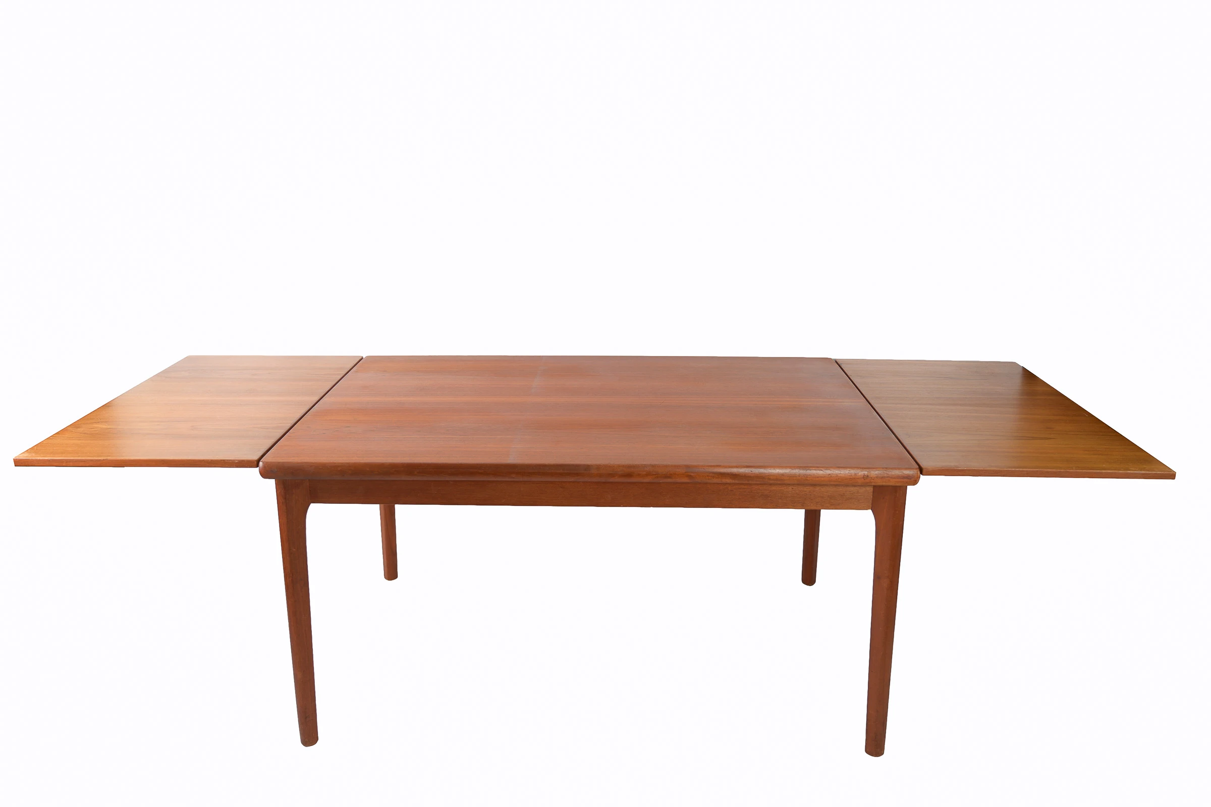 Table de Repas ‘Henning Kjaernulf’