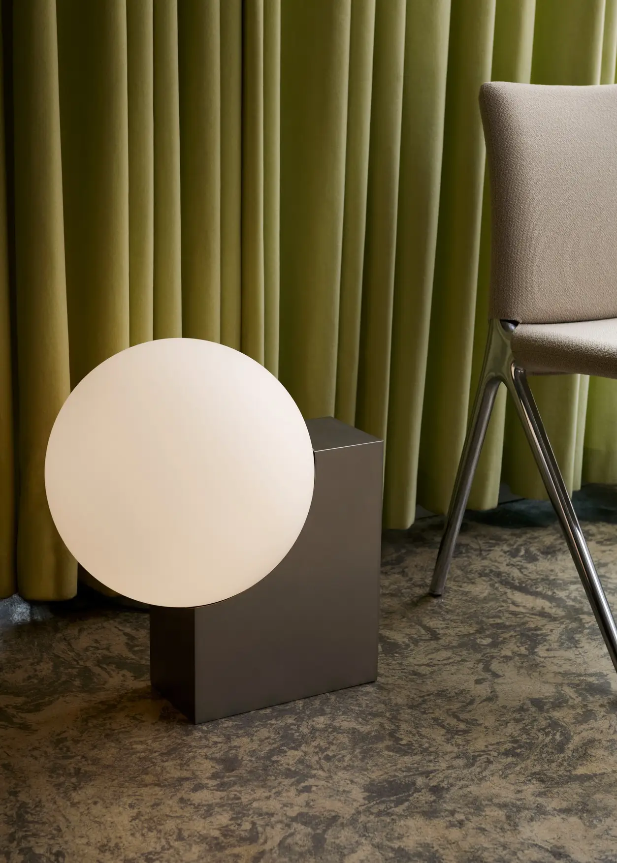 Lampadaire 'Journey SHY4' </br>'&Tradition' – Image 4