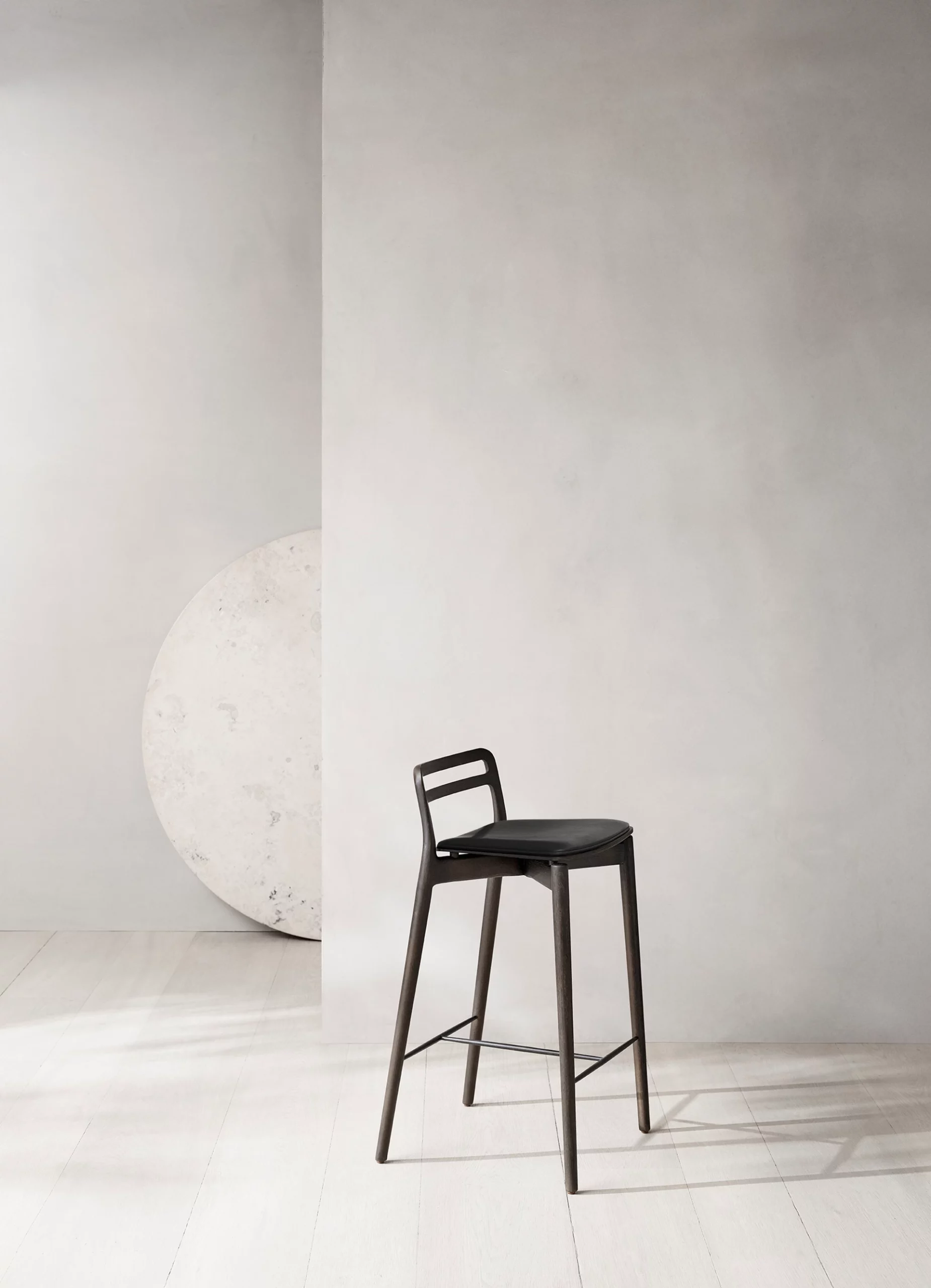 Chaise de Bar 'Cabin Counter Stool' </br> 'Vipp' 2 finitions – Image 8