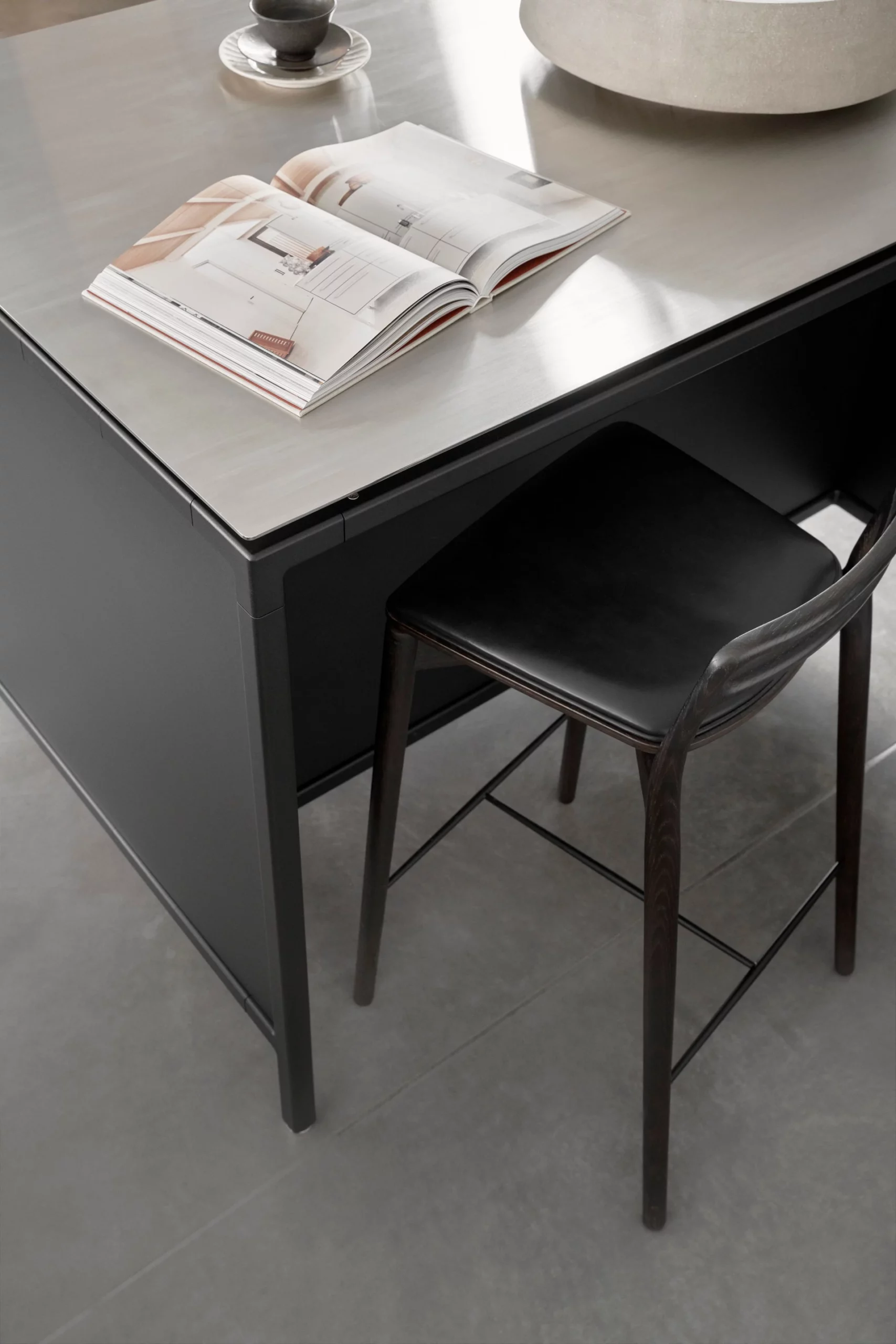 Chaise de Bar 'Cabin Counter Stool' </br> 'Vipp' 2 finitions – Image 10