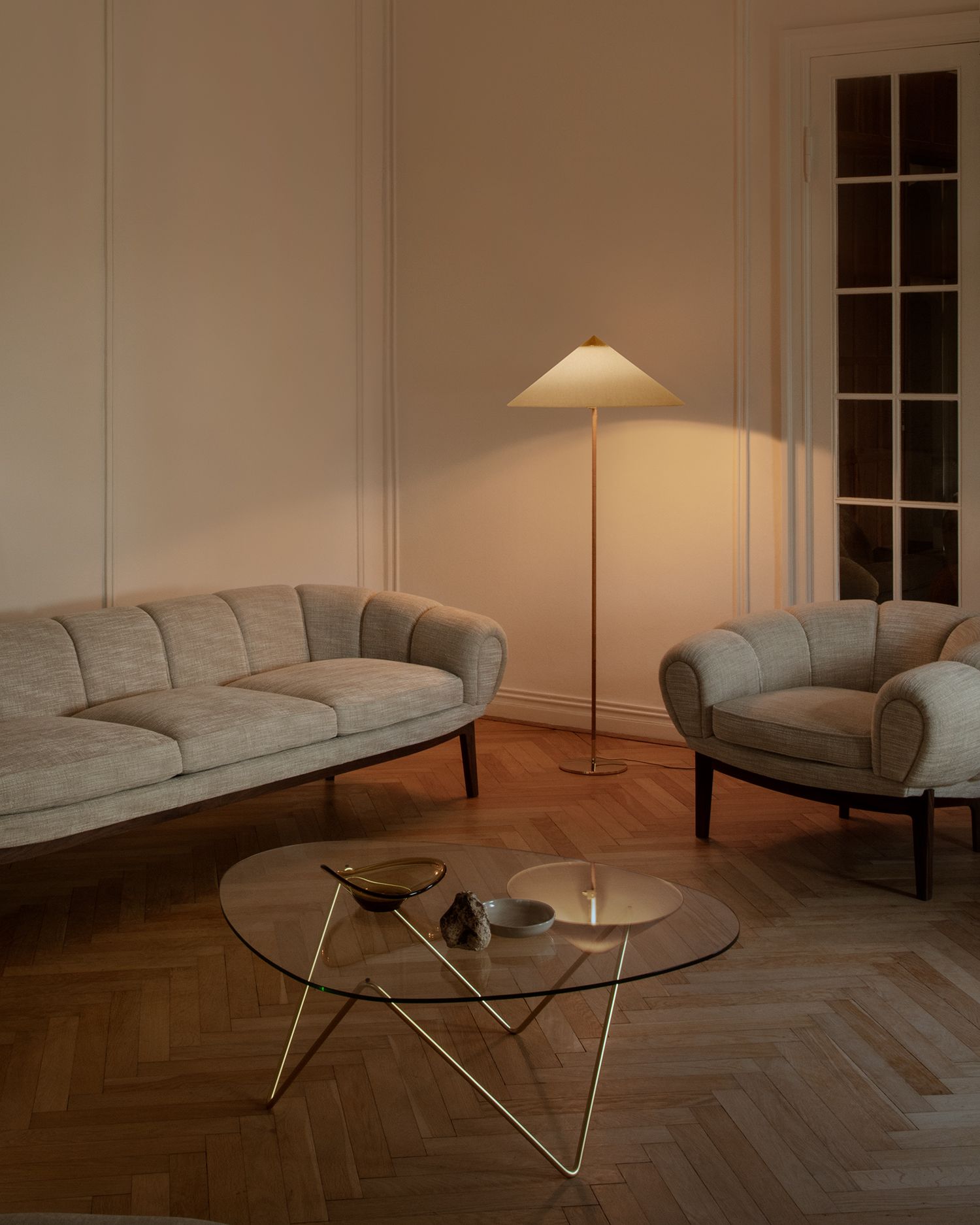 Lampadaire - 9602 Floor Lamp </br> Gubi / 3 finitions – Image 6