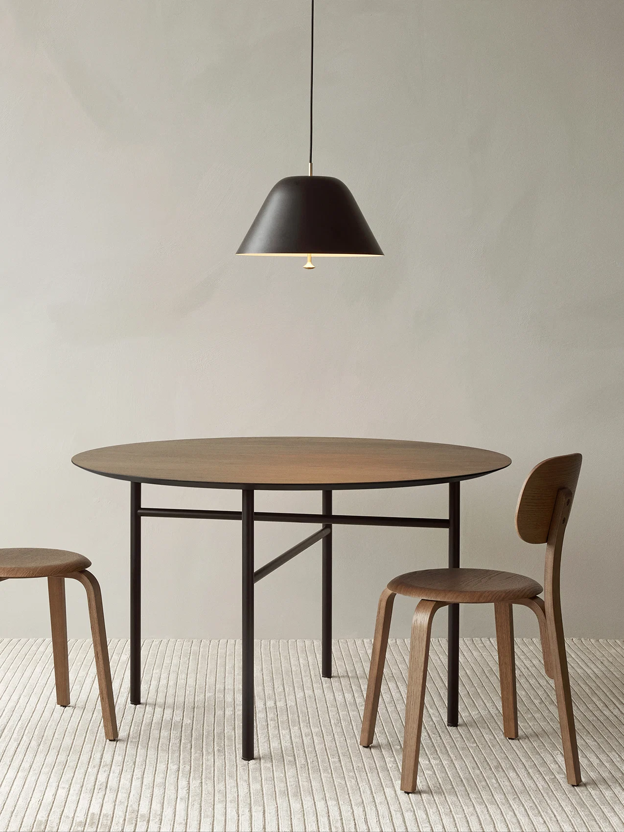 Table de Repas 'Snaregade' Round </br> 'Audo Copenagen' / 2 tailles, 2 finitions – Image 2